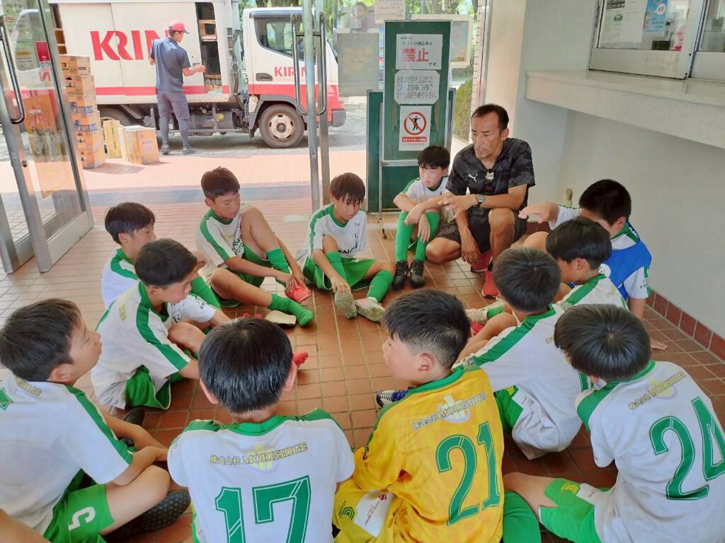 【亀岡招待に試合に出場！トレーニングしている止める、蹴る、運ぶが試合でも活用出来るようになってきた！】
